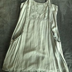 Earthbound trading Grey sundress size small